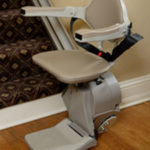 straight stair lift device